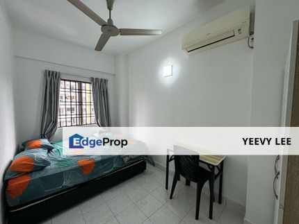 Fully Furnished Medium Room in Pelangi Damansara Block G-K, Selangor, Kota Damansara