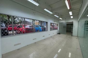 Pekeliling Business Centre