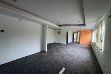 Pekeliling Business Centre