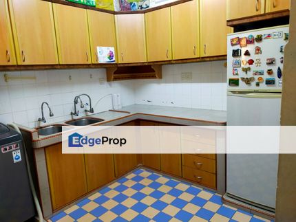 Freehold Aman Puri Apartment Partial Furnished Desa Aman Puri Kepong, Kuala Lumpur, Kepong