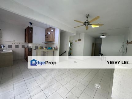Amansiara Townhouse Selayang Upper Unit Facing East Next to Guardhouse, Selangor, Selayang