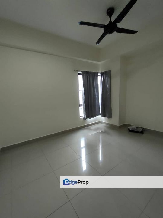 Park 51 Residency Well Maintained Unit Prime Location Facing East, Selangor, Petaling Jaya