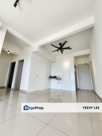Freehold Plaza Kelana Jaya 3 Rooms Unit Facing Lake For Sale, Selangor, Kelana Jaya