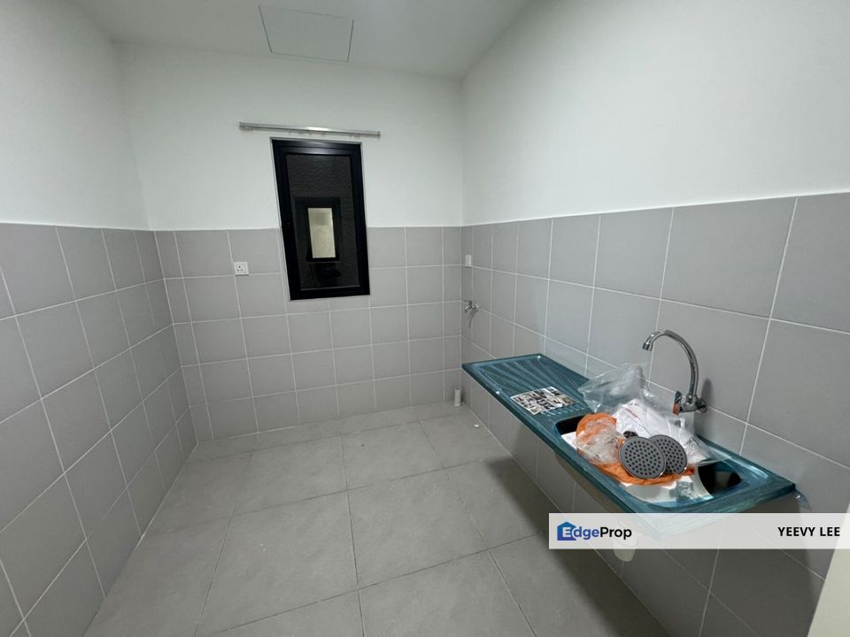 168 Park Residence Selayang 2 Rooms 2 Carparks Unit For Sale, Selangor, Batu Caves 