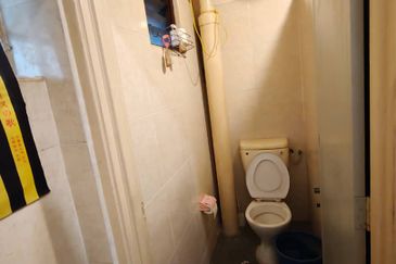 Aman Putra Apartment