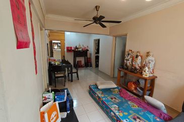 Aman Putra Apartment