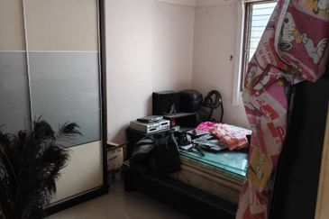 Aman Putra Apartment