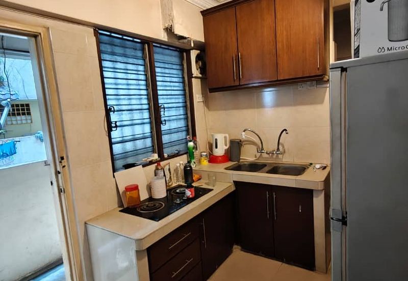 Aman Putra Apartment