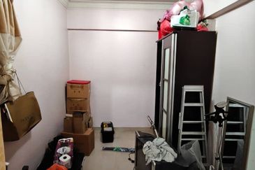 Aman Putra Apartment