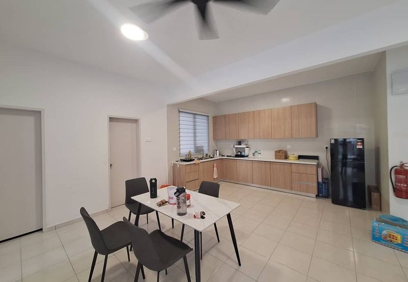 Seri Topaz Apartment