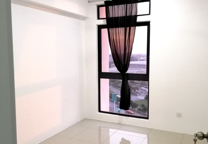 V12 Sovo (Menara Suria)