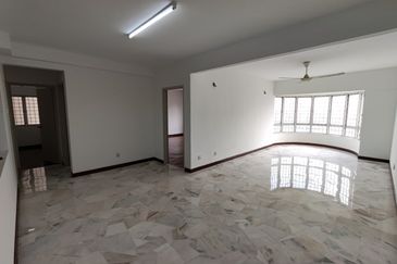 Freehold Sri Intan 2 Condo Newly Refurbished Unit For Sale