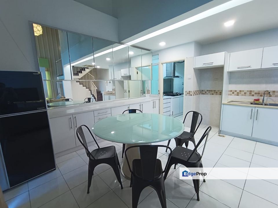 Fully Furnished Casa Suites Duplex Unit Condo Nice Location Ss2, Selangor, Petaling Jaya