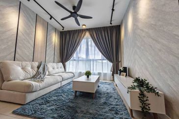 Lakefront Condominium | Emerald Hills @ Alam Damai