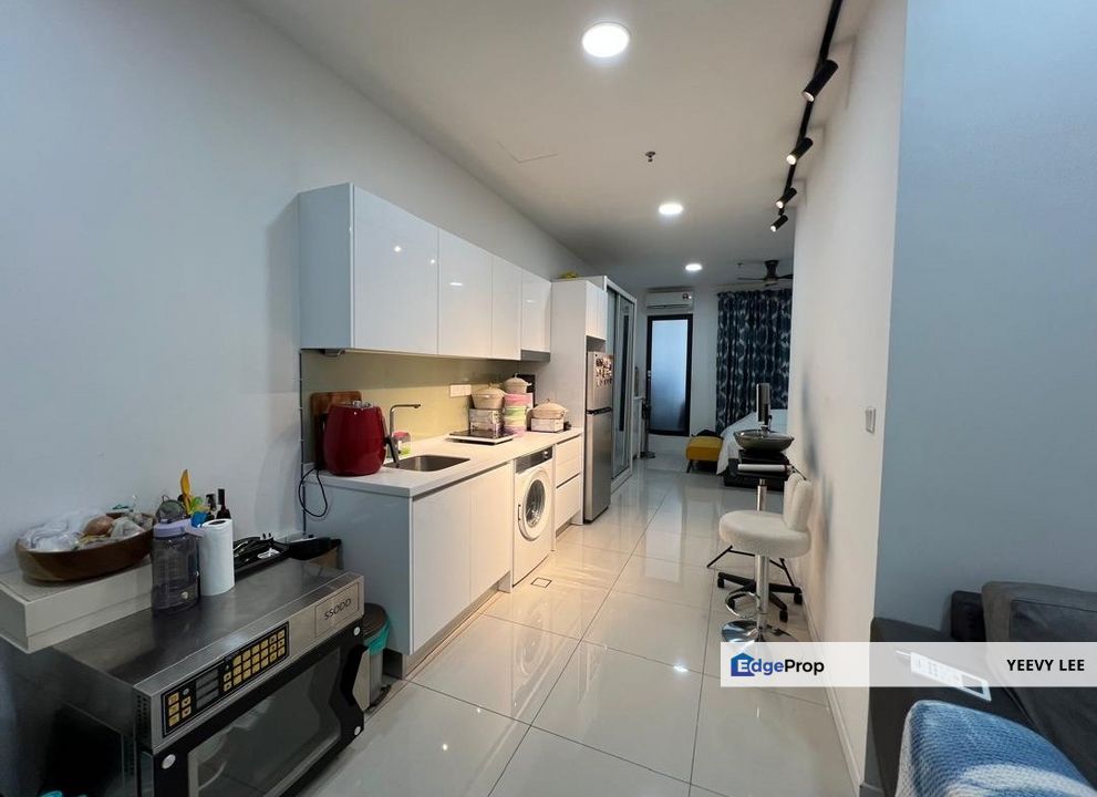 Freehold Below Market Value Highpark Suites Kelana Jaya Studio Unit For Sale, Selangor, Petaling Jaya