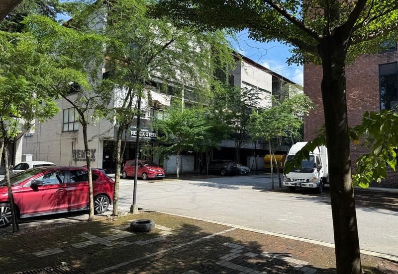 4-Storey Shop Office T6 Light Grey Sungai Buloh For Sale