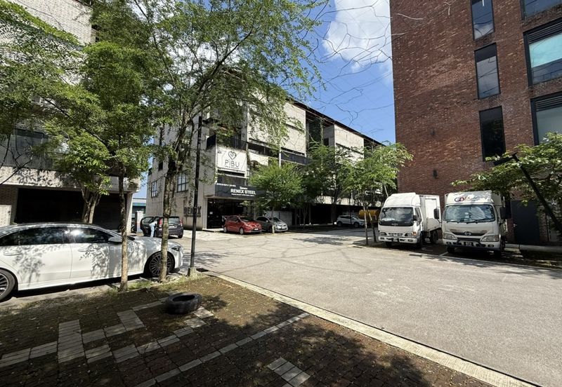 4-Storey Shop Office T6 Light Grey Sungai Buloh For Sale