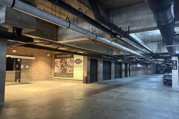 4-Storey Shop Office T6 Light Grey Sungai Buloh For Sale