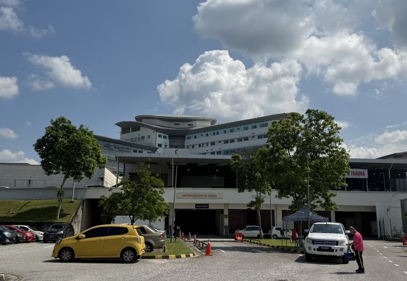 4-Storey Shop Office T6 Light Grey Sungai Buloh For Sale