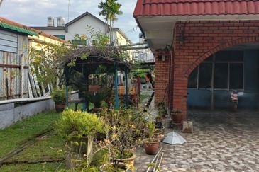 Seksyen 18, Petaling Jaya