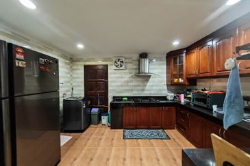 SS17 Double Storey House Subang Jaya Renovated Fully Furnished For Rent