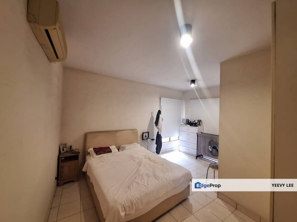 Palm Spring Condo Well Maintained Unit Facing Pool View Kota Damansara PJ Surian MRT, Selangor, Sunway Damansara