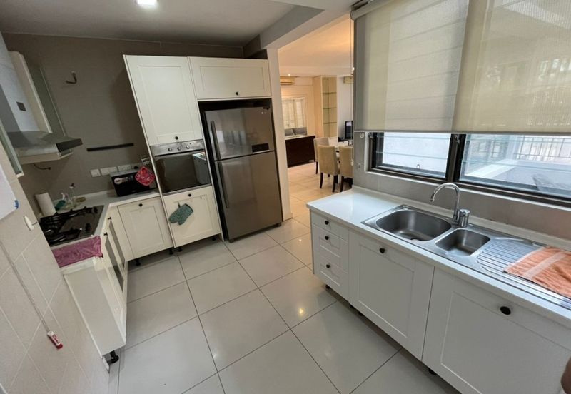 Ara Hill Condominium