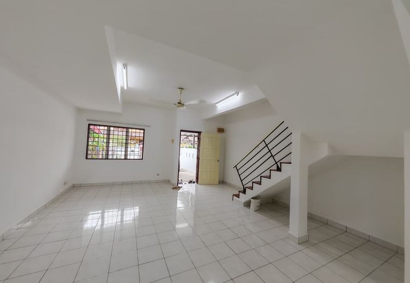 Kampung Sungai Kayu Ara