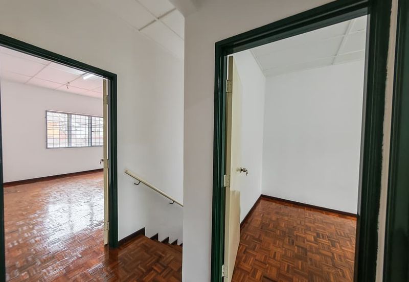 Kampung Sungai Kayu Ara