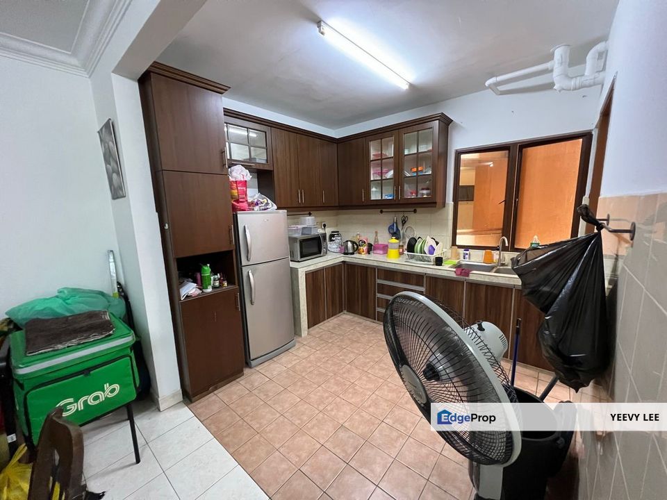 Palm Spring Kota Damansara Fully Furnished 2 Carparks Short Walk to Surian MRT, Selangor, Sunway Damansara