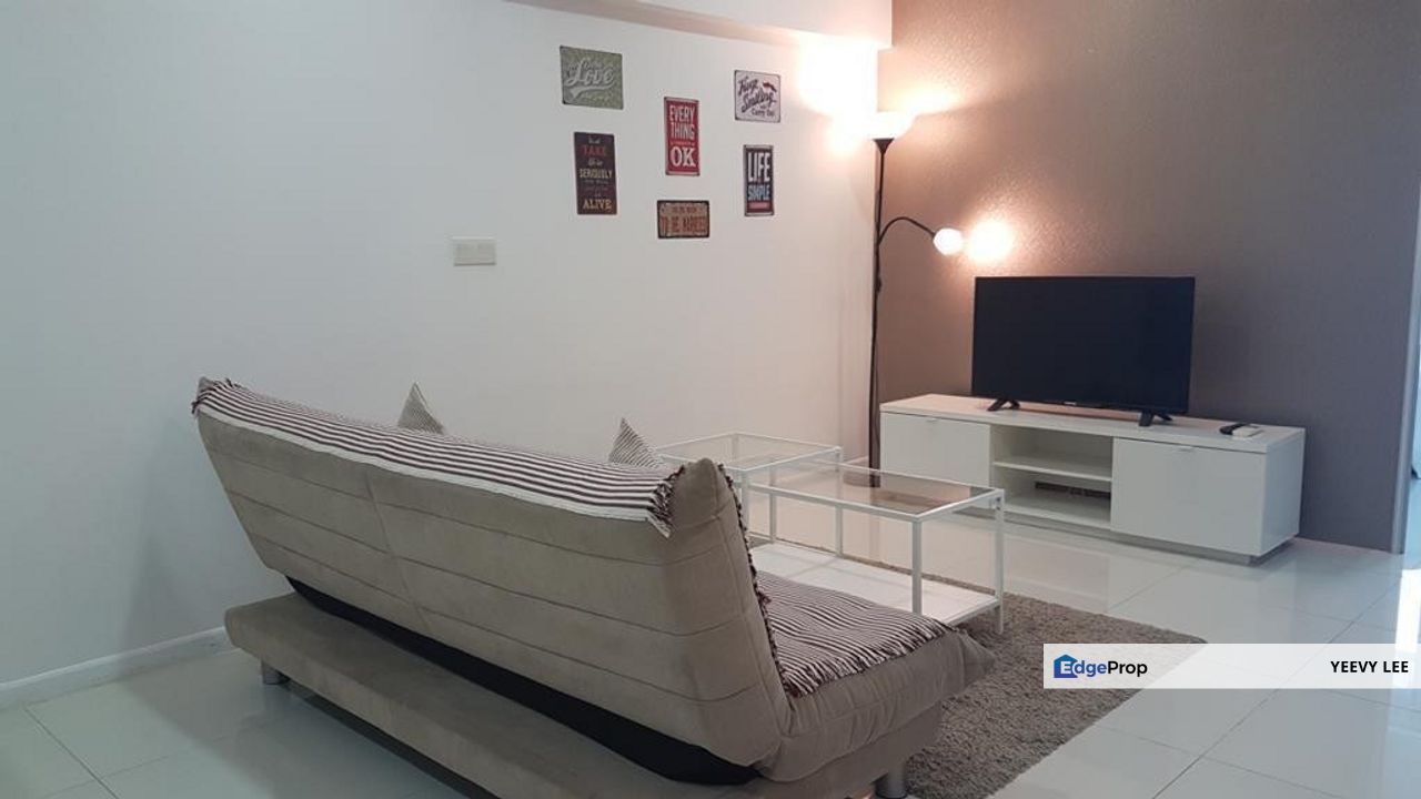 Mercu Summer Suites KLCC Well Kept Unit For Sale, Kuala Lumpur, KL City