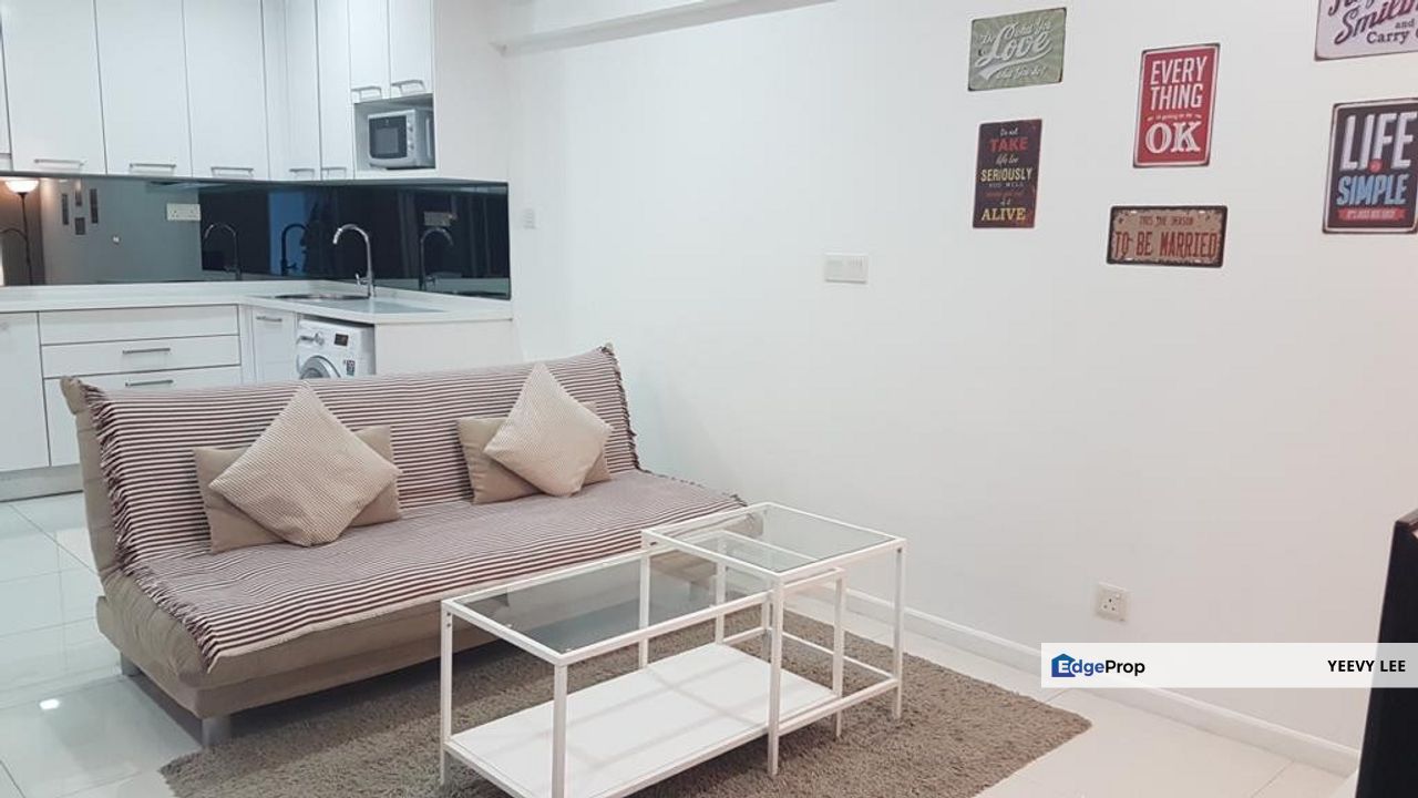 Mercu Summer Suites KLCC Well Kept Unit For Sale, Kuala Lumpur, KL City