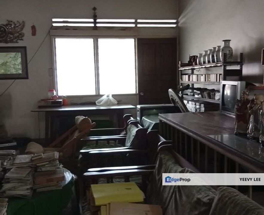 Freehold Taman Paramount Double Storey House Prime Location For Sale, Selangor, Petaling Jaya