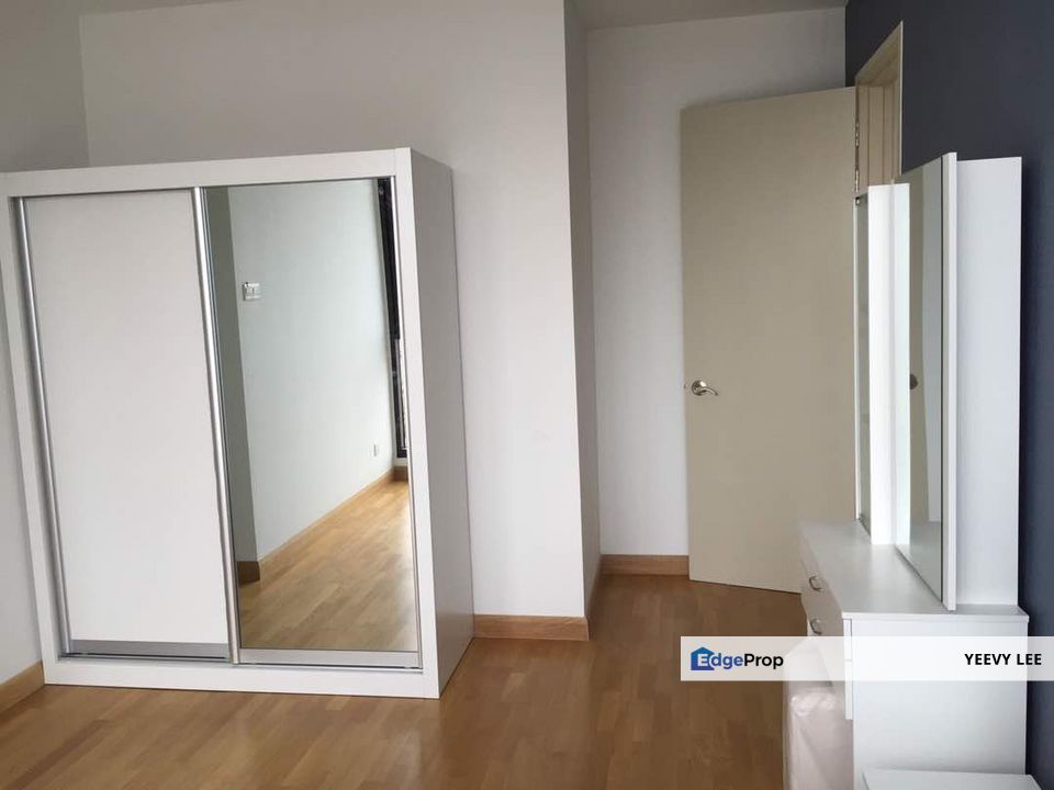 KL Gateway Residence Fully Furnished Unit Bangsar South Short Walk to LRT Universiti Station, Kuala Lumpur, Bangsar South