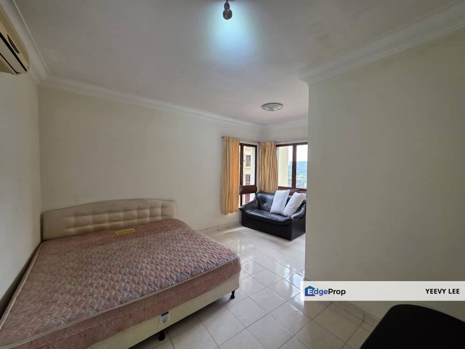 Palm Spring Damansara Corner Lot 936sqft Short Walk to MRT Surian, Selangor, Sunway Damansara