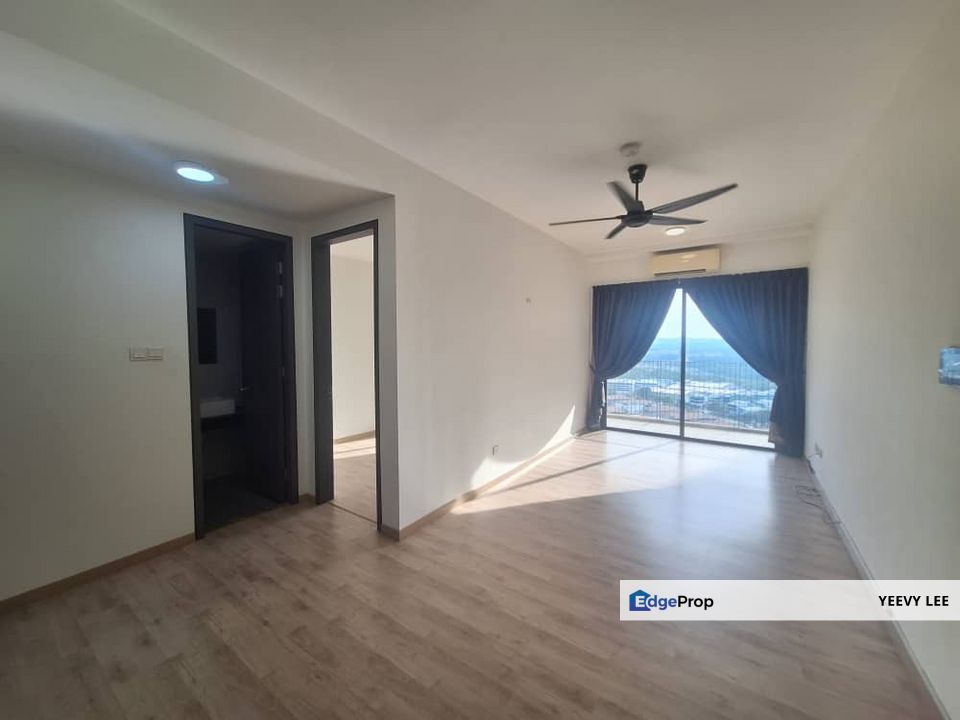 Emporis Residence Kota Damansara Partial Furnished 2 Rooms For Sale, Selangor, Kota Damansara