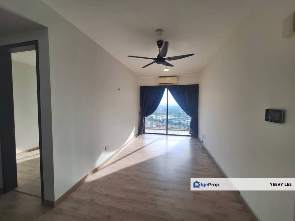 Emporis Residence Kota Damansara Partial Furnished 2 Rooms For Sale, Selangor, Kota Damansara