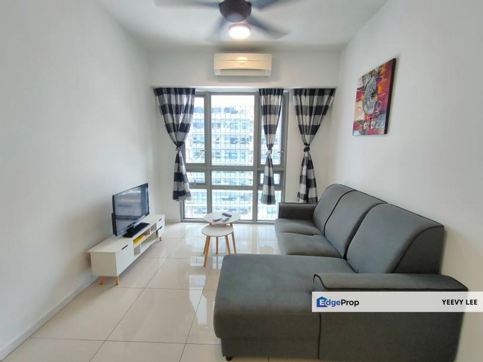 Cascades Residency Fully Furnished Unit Kota Damansara PJ Short Walk to MRT Surian, Selangor, Kota Damansara
