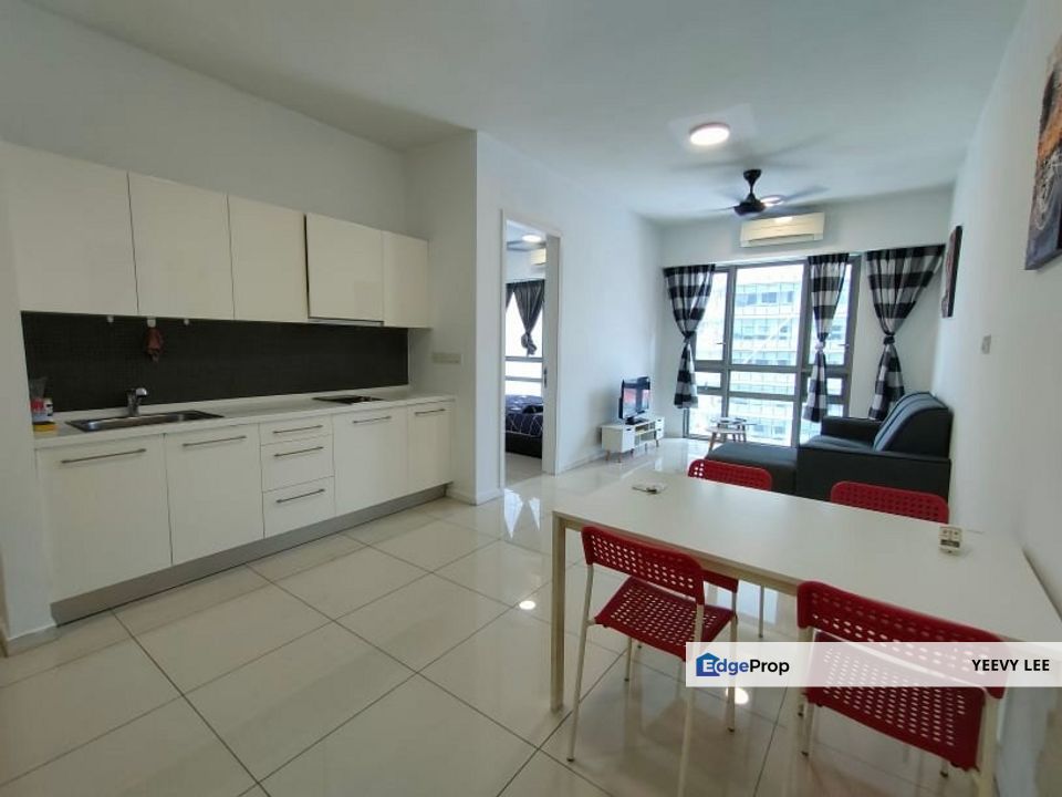 Cascades Residency Fully Furnished Unit Kota Damansara PJ Short Walk to MRT Surian, Selangor, Kota Damansara