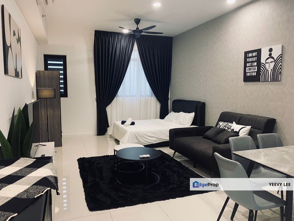 Chambers Residence Fully Furnished Dual Key Studio Short Walk to Sunway Putra Mall & Pwtc LRT, Kuala Lumpur, KL City