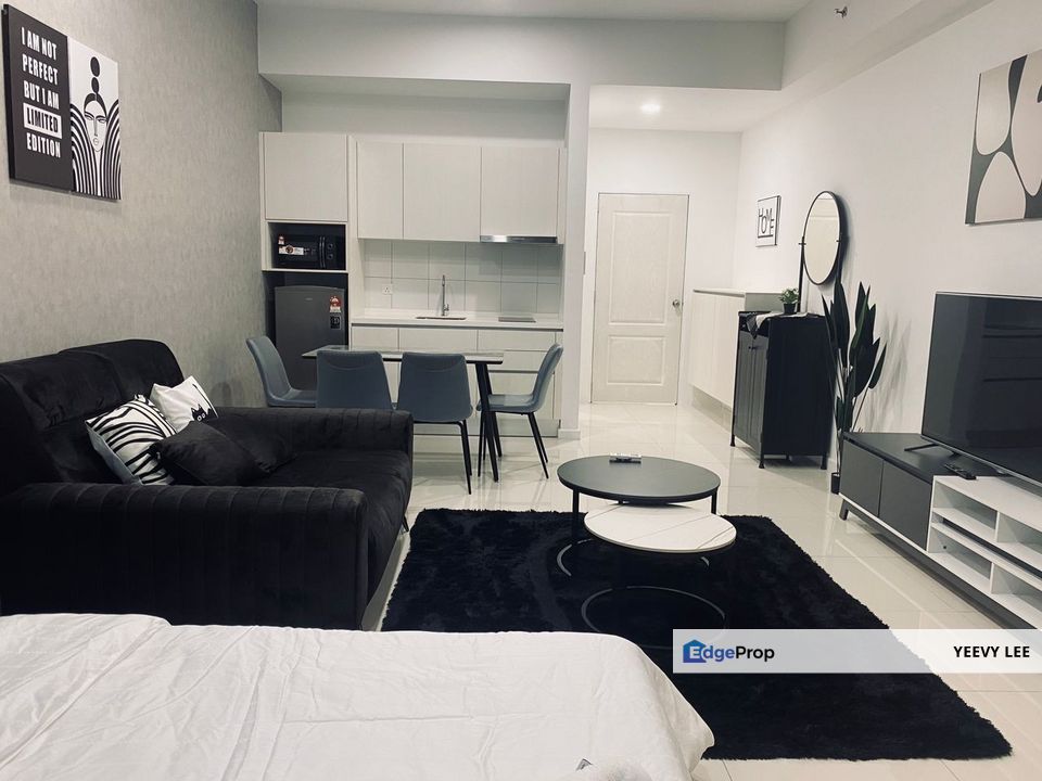 Chambers Residence Fully Furnished Dual Key Studio Short Walk to Sunway Putra Mall & Pwtc LRT, Kuala Lumpur, KL City