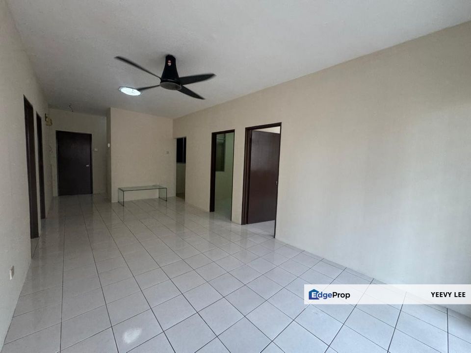 Sri Astana Apartment Batu Caves Well Kept Corner Unit For Sale, Selangor, Selayang