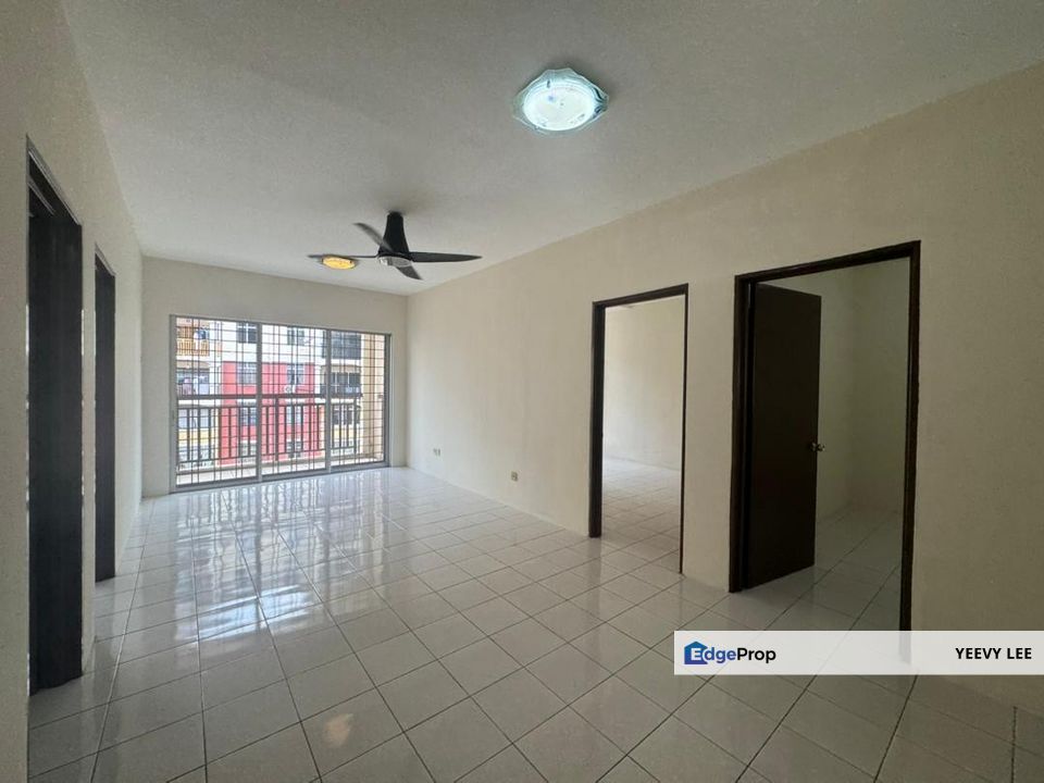 Sri Astana Apartment Batu Caves Well Kept Corner Unit For Sale, Selangor, Selayang