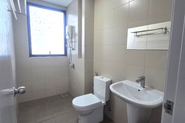 I Residence @ I City