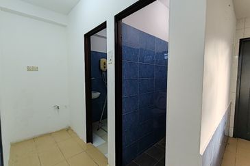 Port Klang (Pelabuhan Klang)