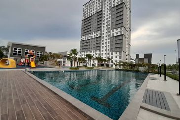 ADENIA APARTMENT @ BANDAR PARKLANDS, KLANG