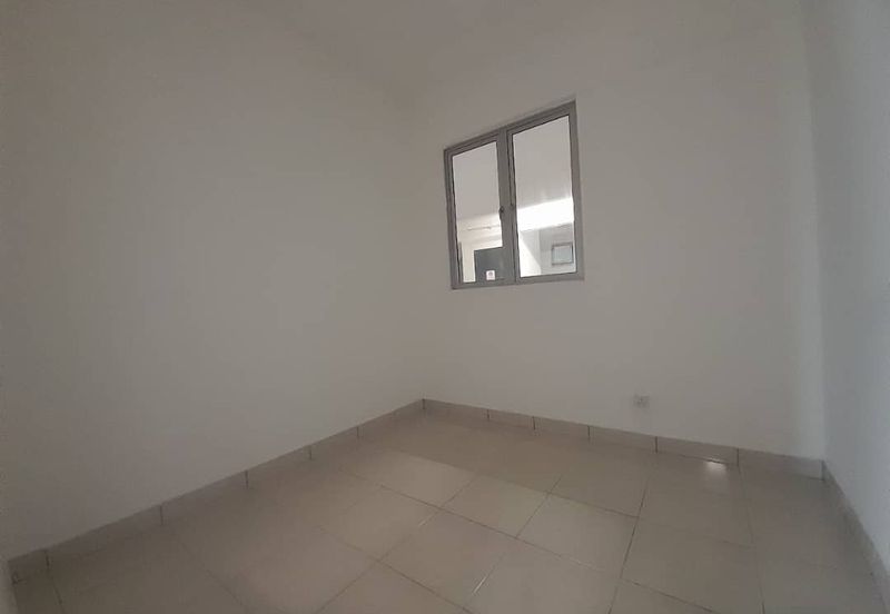 ADENIA APARTMENT @ BANDAR PARKLANDS, KLANG