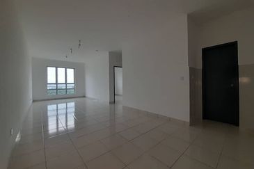 ADENIA APARTMENT @ BANDAR PARKLANDS, KLANG