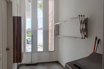 The Eastwell @ Eco Botanic —— Elegant Living IN A Prestigious Community !!