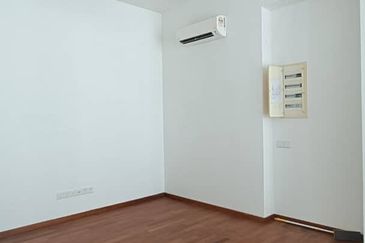 The Eastwell @ Eco Botanic —— Elegant Living IN A Prestigious Community !!